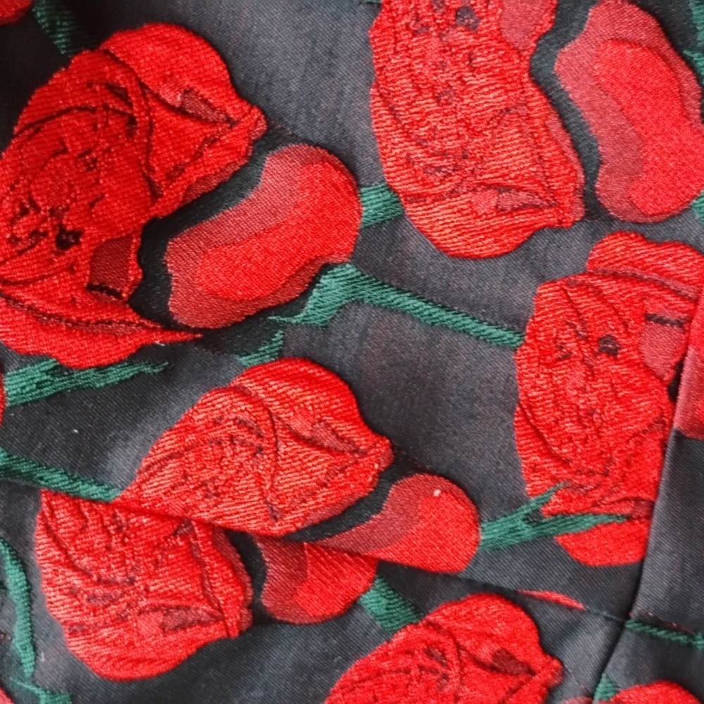 SMALL RED ROSE MINI DRESS - Picture 13 of 13